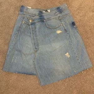 Zara denim skirt, size small